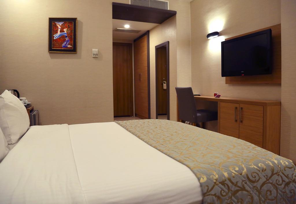 Imperial Park Hotel Ізміт Номер фото