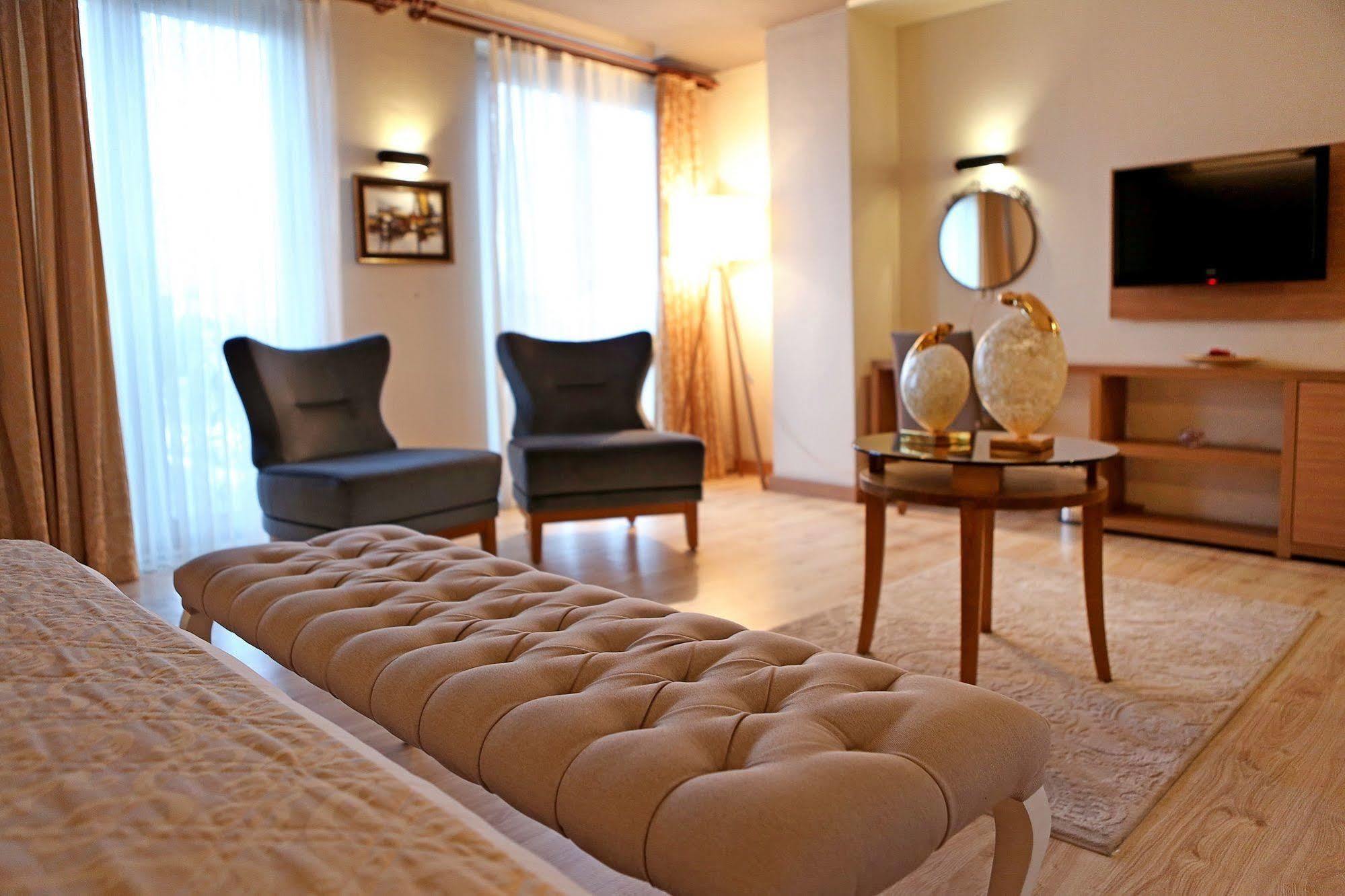 Imperial Park Hotel Ізміт Екстер'єр фото